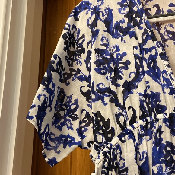 Milly Minis Girls V-Neck Coverup Blue/White Print Size 14 NWT - Picture 3 of 11